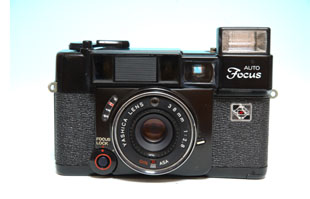 YASHICA Auto Focus